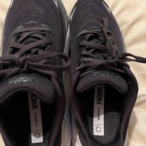 Hoka Arahi 6 size 8